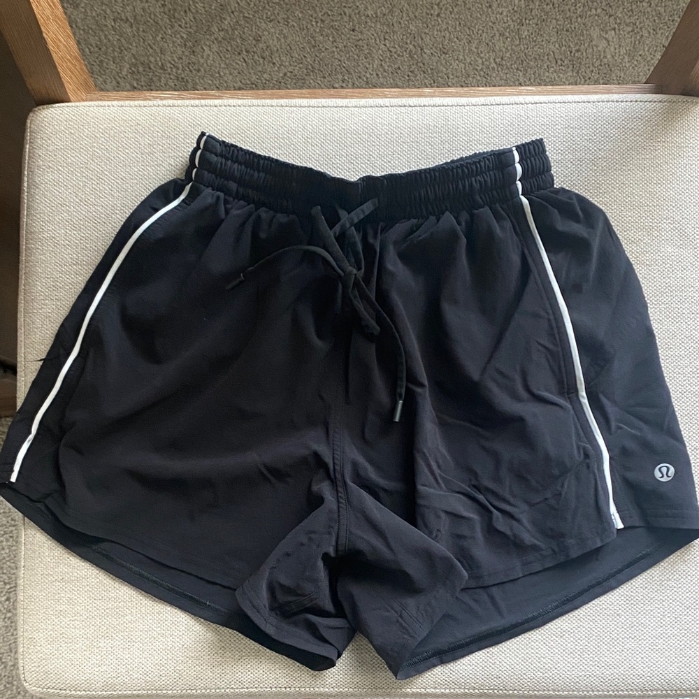lululemon athletica women’s Black Running Shorts with White Pinstripe (lined)